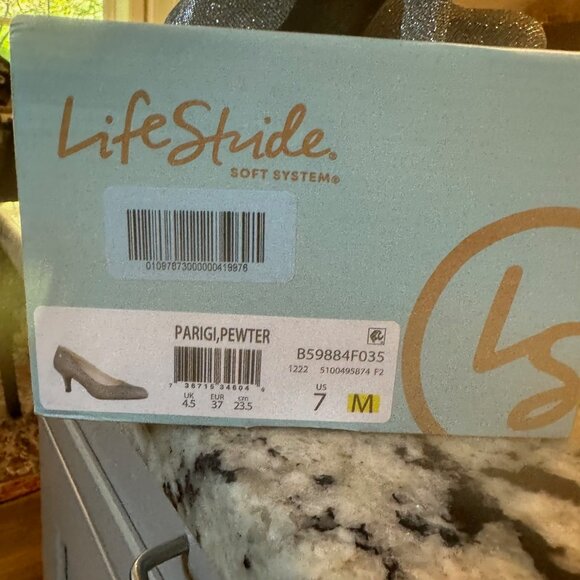 Shoe Collection! 5 Pair of Pumps! - Picture 3 of 7